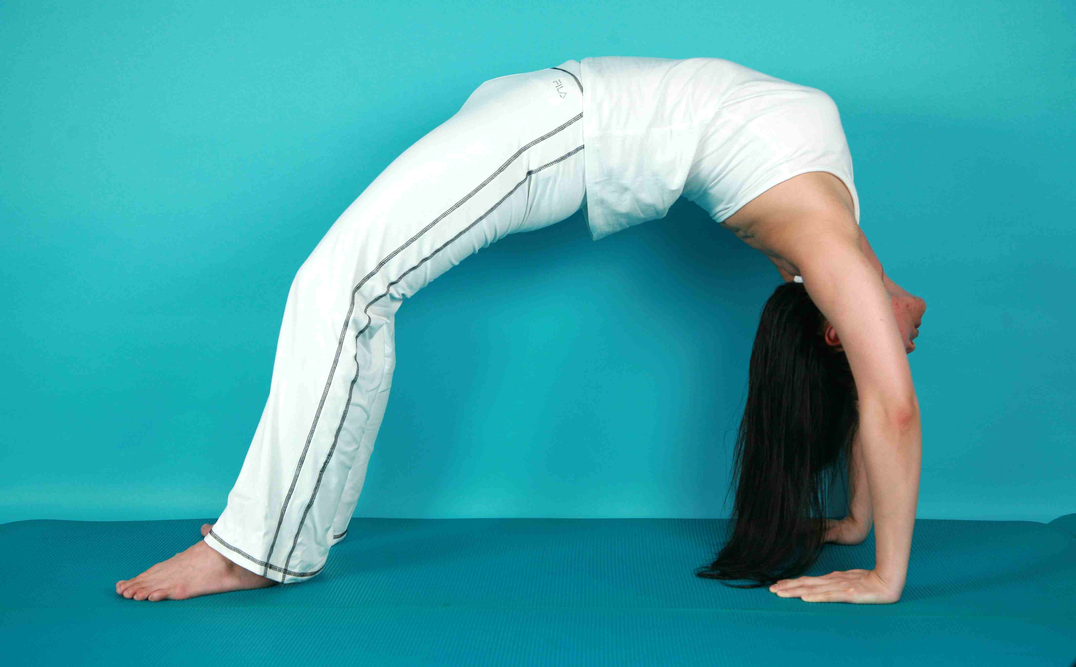 Are Inverted Yoga Poses Good? , The 7 Most Common Yoga Inversion Poses ...